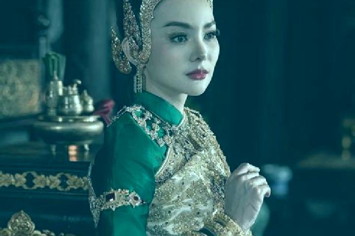 Violet, 31 — Escort in Noen Sa-nga, Thailand