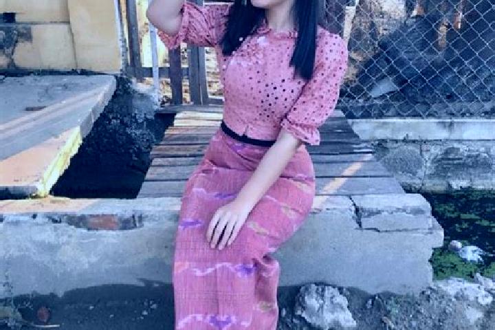Violet, 31 — Escort in Tar Taik, Myanmar