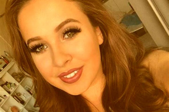 Violet, 32, a dark blonde brown-eyed slavic companion based in Barxeta. Offering Overnight, Dinner Date, Fetish. Available for incall and outcall, day and ev...
