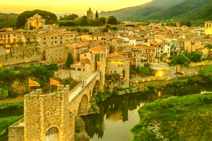 Violet, 32 — Escort in Besalu, Spain