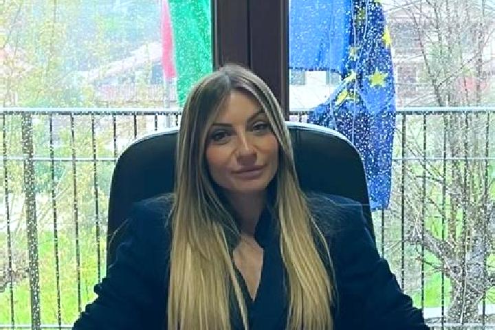 Violet, 32 — Escort in Colle San Magno, Italy