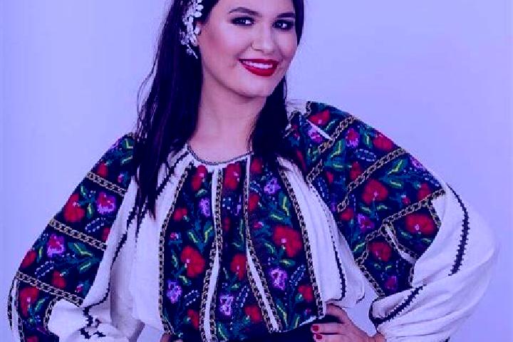 Violet, 32 — Escort in Cosesti, Romania