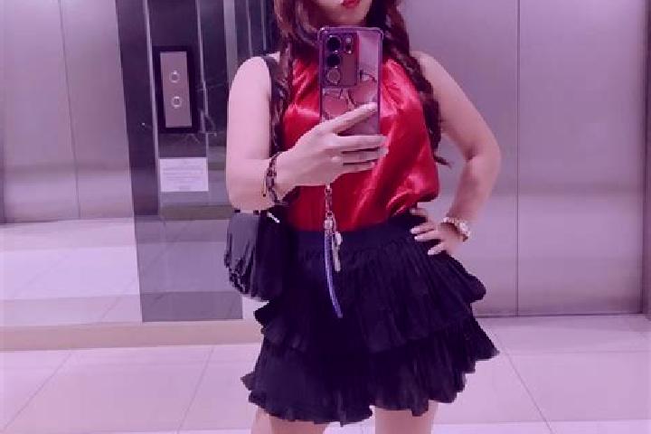 Violet, 32 — Escort in Kalian, Philippines