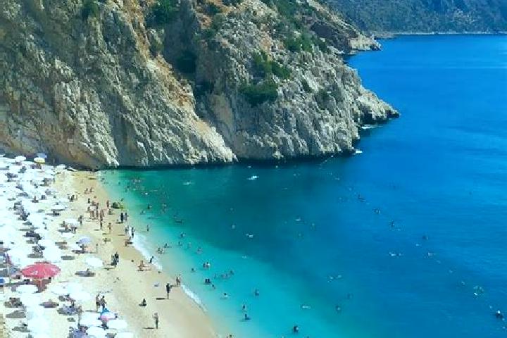 Violet, 32 — Escort in Karatas, Turkey