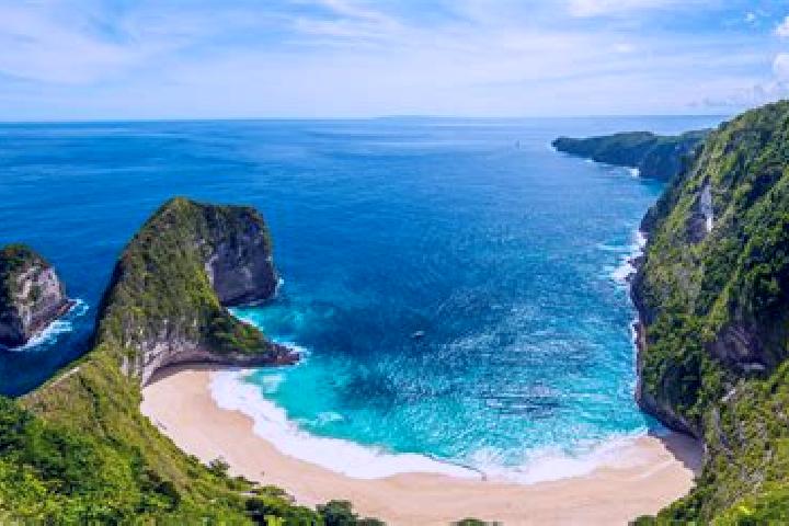 Violet, 32 — Escort in Lekebai, Indonesia