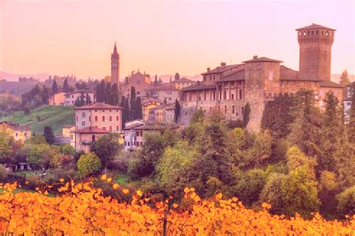 Violet, 32 — Escort in Levizzano Rangone, Italy