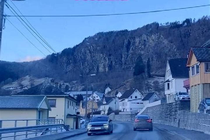 Violet, 32 — Escort in Norheimsund, Norway
