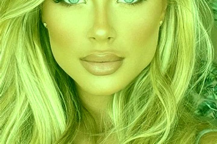 Violet, 33, a blonde hazel-eyed latina companion based in Long Buckby. Offering Couples, Roleplay, A-Level. Available for incall and outcall, overnight booki...