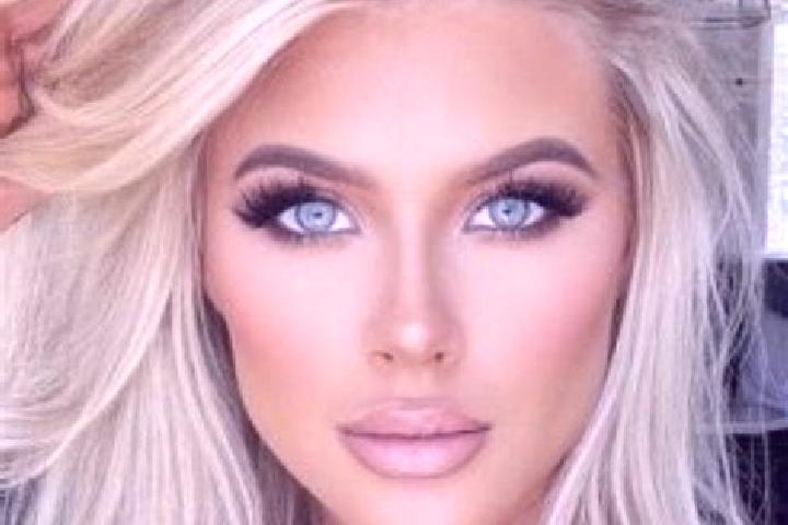 Violet, 33, a platinum blonde amber-eyed caribbean companion based in Vakif. Offering Prostate Massage, Fetish, Travel Companion, 69, Roleplay. Available for...