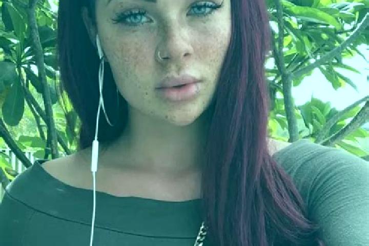 Violet, 33, a red dark-eyed mixed companion based in Rechberghausen. Offering Couples, Girlfriend Experience, 69, OWO, CIM. Available for incall and outcall,...