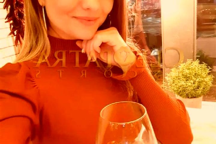Violet, 33, a red grey-eyed ebony companion based in Chubar. Offering OWO, Dinner Date, Striptease. Available for incall and outcall, day and evening dates.