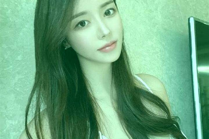 Violet, 33 — Escort in Dadoupu, China