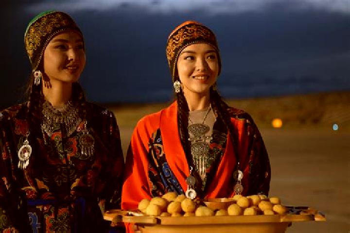 Violet, 33 — Escort in Daroot-Korgon, Kyrgyzstan