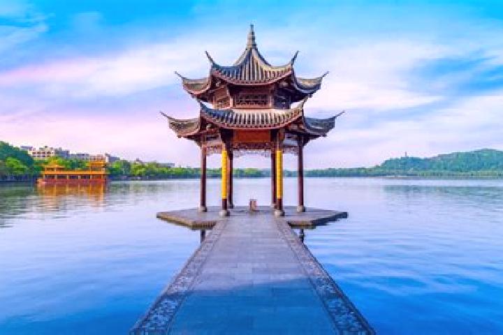 Violet, 33 — Escort in Qili, China