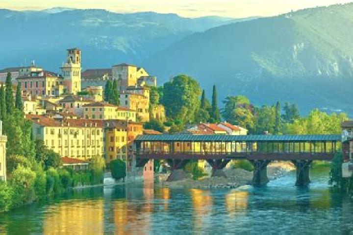 Violet, 33 — Escort in Seren del Grappa, Italy