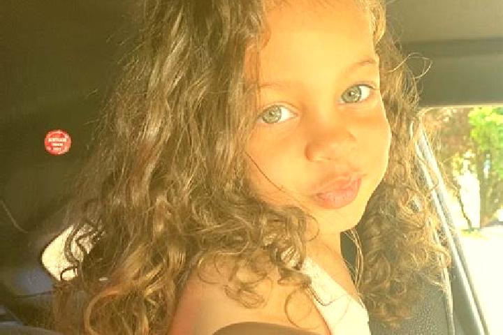 Violet, 34, a auburn blue-eyed mixed companion based in Ibagwa-Aka. Offering Overnight, Deep French Kissing, Erotic Massage, OWO. Available for incall and ou...
