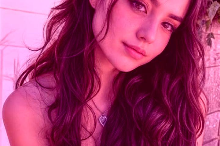 Violet, 34, a auburn hazel-eyed latina companion based in Soshartyan. Offering A-Level, 69, OWO, CIM, Tantra. Available for incall and outcall, day and eveni...