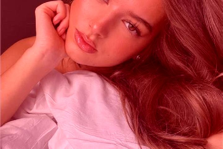 Violet, 34, a brunette hazel-eyed mediterranean companion based in Borgo Montello. Offering Striptease, 69, Party Girl, Fetish, Prostate Massage. Available f...