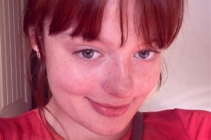 Violet, 34, a red amber-eyed mediterranean companion based in Pineview. Offering 69, BDSM, CIM, Tantra, Dinner Date. Available for incall and outcall, day an...