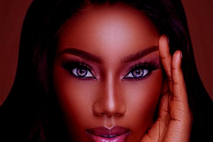 Violet, 34, a red blue-eyed ebony companion based in Yediyol. Offering Roleplay, Travel Companion, 69, Duos, Prostate Massage. Available for incall and outca...