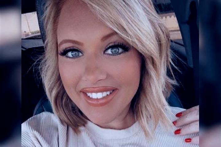 Violet, 34 — Escort in Forkland, United States