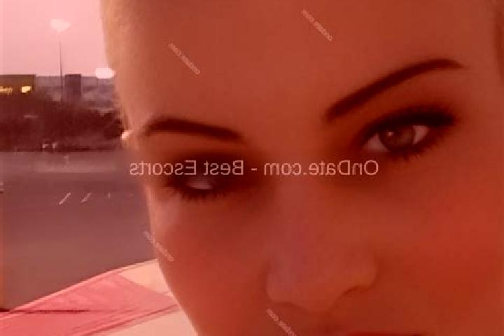 Violet, 34 — Escort in Narberth, United States