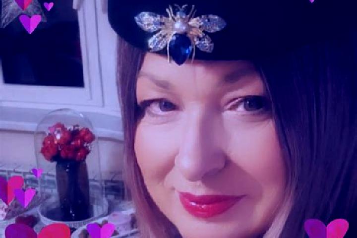 Violet, 34 — Escort in Radomysl, Czech Republic