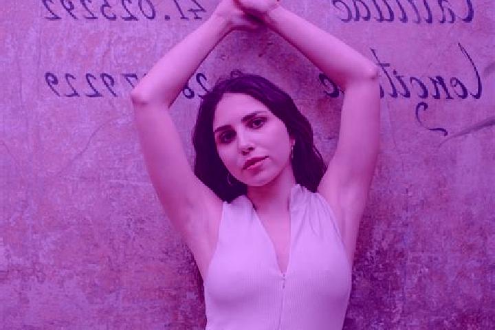 Violet, 34 — Escort in Roio Piano, Italy