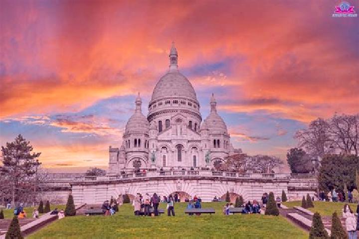 Violet, 34 — Escort in Sacre-Coeur, Canada
