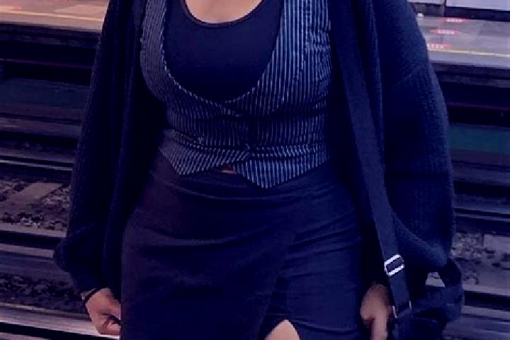 Violet, 34 — Escort in Sartmahmut, Turkey