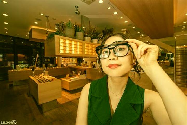 Violet, 34 — Escort in Tuanai, Indonesia