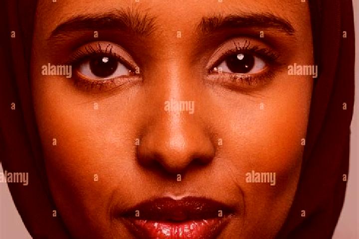 Violet, 35, a auburn brown-eyed middle eastern companion based in Copacioasa. Offering CIM, Couples, GFE. Available for incall and outcall, day and evening d...