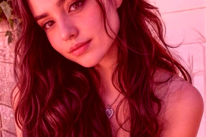 Violet, 35, a auburn hazel-eyed latina companion based in Cikaung. Offering Couples, Party Girl, Travel Companion, GFE. Available for incall and outcall, ove...
