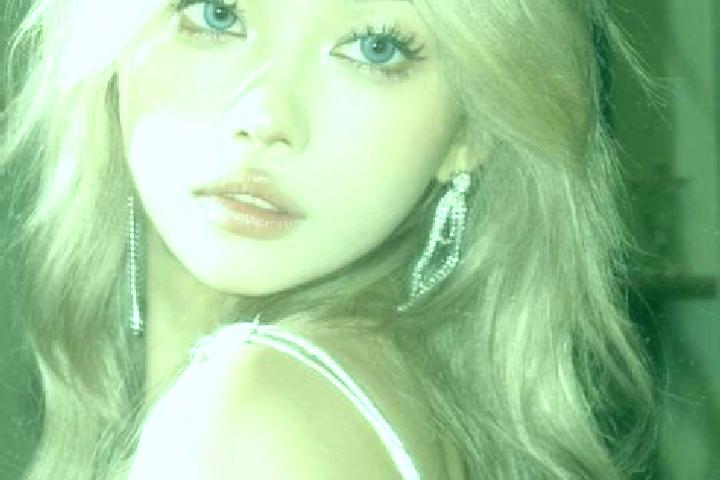 Violet, 35, a blonde blue-eyed asian companion based in Resadiye. Offering Couples, GFE. Available for incall and outcall, overnight bookings available.