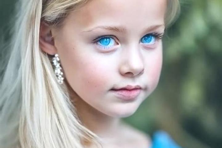 Violet, 35, a blonde blue-eyed caucasian companion based in Hopfgarten im Brixental. Offering GFE, BDSM. Available for incall and outcall, day and evening da...