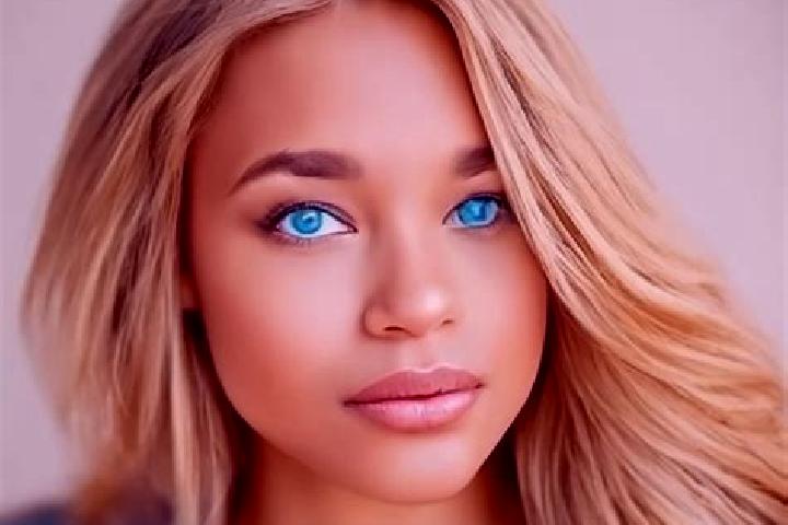 Violet, 35, a blonde blue-eyed latina companion based in Tambac. Offering Roleplay, Striptease, Massage. Available for incall and outcall, overnight bookings...