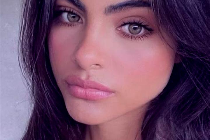 Violet, 35, a brunette dark-eyed indian companion based in Valdosta. Offering Travel Companion, Duos, Party Girl, Overnight. Available for incall and outcall...