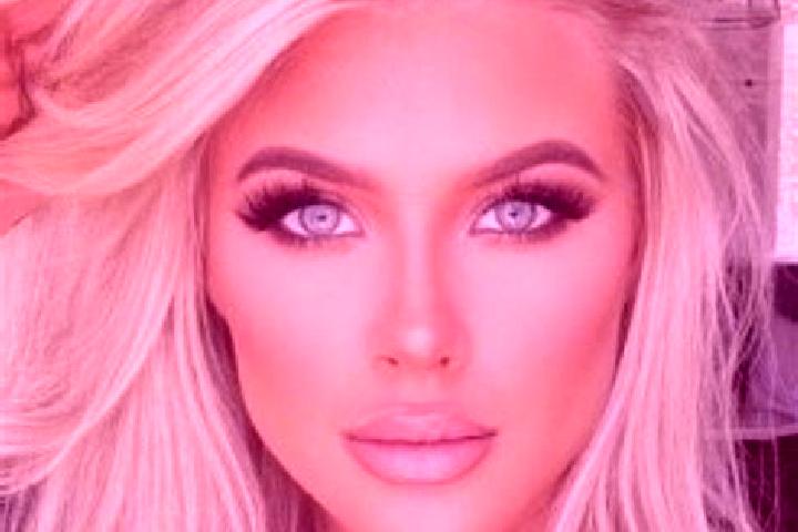 Violet, 35, a platinum blonde dark-eyed ebony companion based in Rublacedo de Abajo. Offering Erotic Massage, Massage, Duos. Available for incall and outcall...
