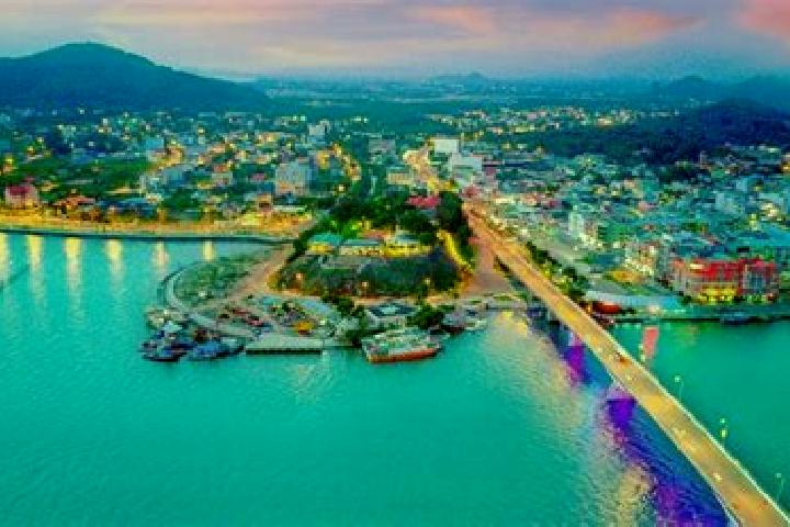 Violet, 35 — Escort in Kien Giang, Vietnam