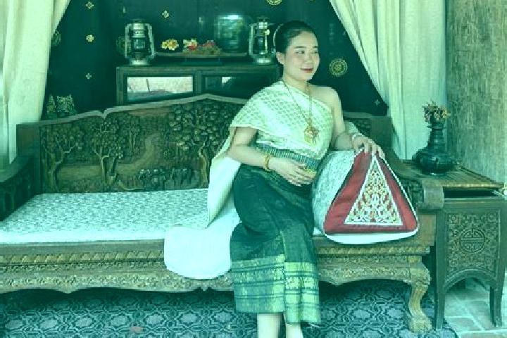 Violet, 35 — Escort in Muang Sanakham, Laos