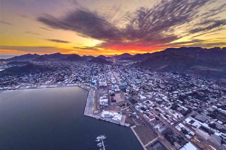 Violet, 35 — Escort in Santa Maria de Guaymas, Mexico