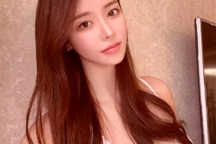 Violet, 35 — Escort in Siheungdong, South Korea