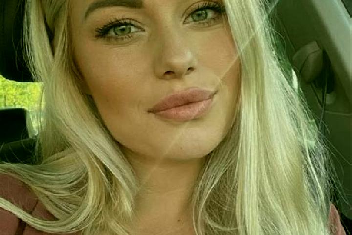 Violet, 36, a blonde hazel-eyed latina companion based in Padej. Offering Tantra, OWO, Overnight, Travel Companion. Available for incall and outcall, day and...