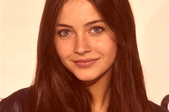 Violet, 36, a brunette blue-eyed caucasian companion based in Anse aux Pins. Offering 69, Overnight, CIM. Available for incall and outcall, day and evening d...