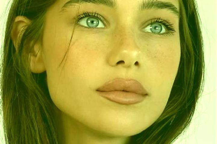 Violet, 36, a brunette blue-eyed slavic companion based in Naila. Offering Roleplay, Massage, Fetish. Available for incall and outcall, day and evening dates.