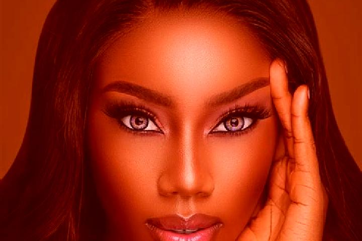 Violet, 36, a chestnut blue-eyed ebony companion based in Brodek u Prostejova. Offering Girlfriend Experience, Tantra, Domination, BDSM. Available for incall...