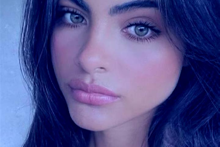 Violet, 36, a red hazel-eyed indian companion based in Momignies. Offering Party Girl, GFE, Duos, Erotic Massage. Available for incall and outcall, overnight...