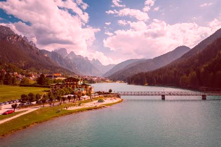 Violet, 36 — Escort in Auronzo, Italy