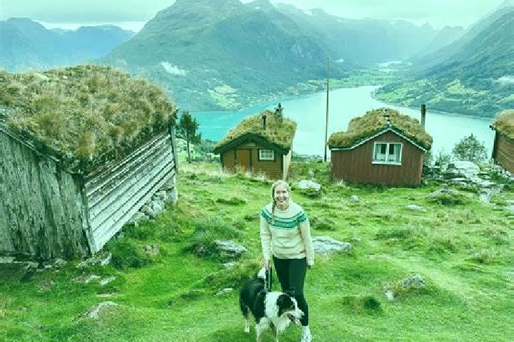Violet, 36 — Escort in Aursmoen, Norway