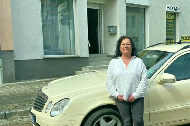 Violet, 36 — Escort in Luetzen, Germany